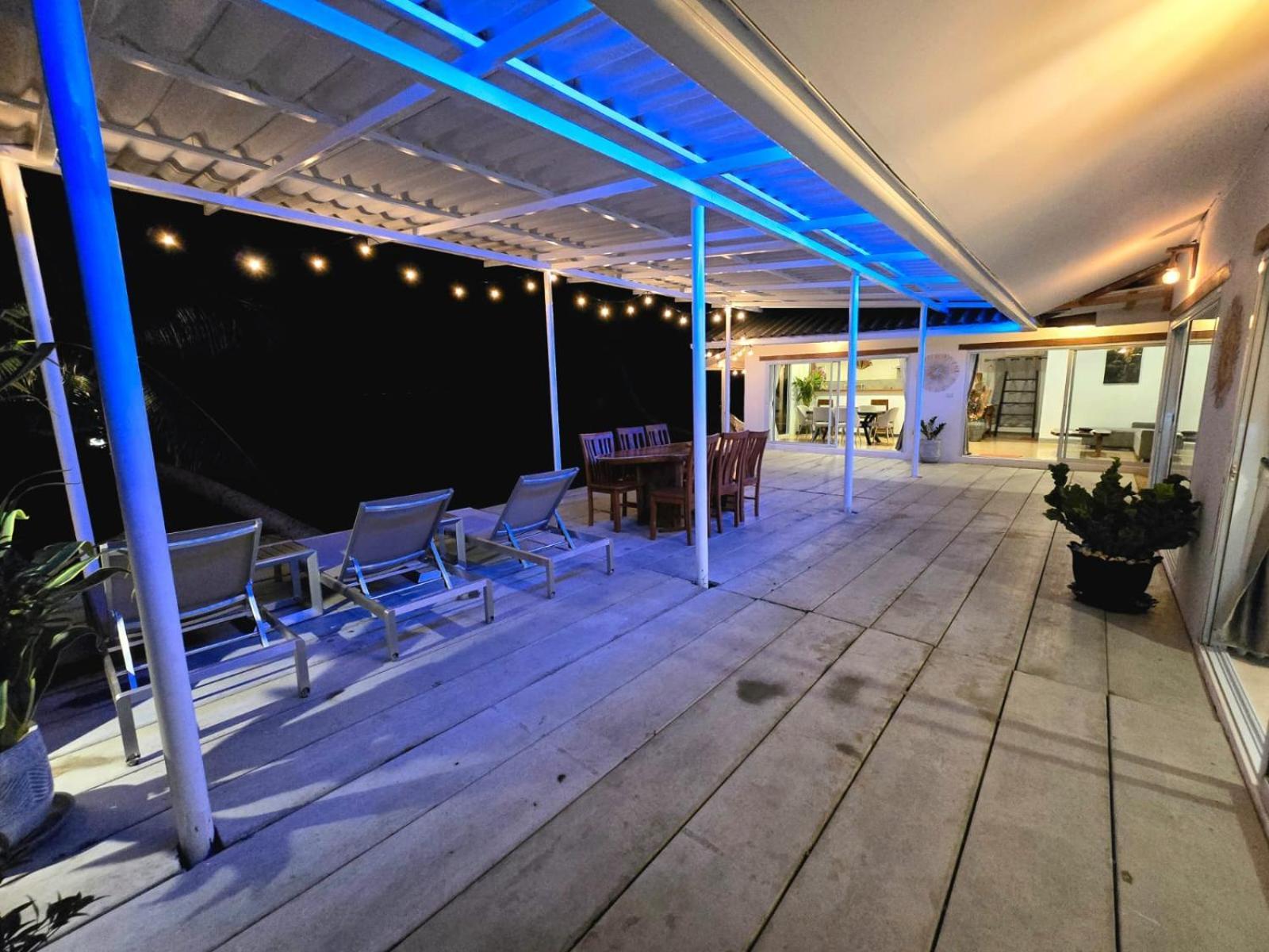 -20 Percent Off! Private Front House Sunset Villa